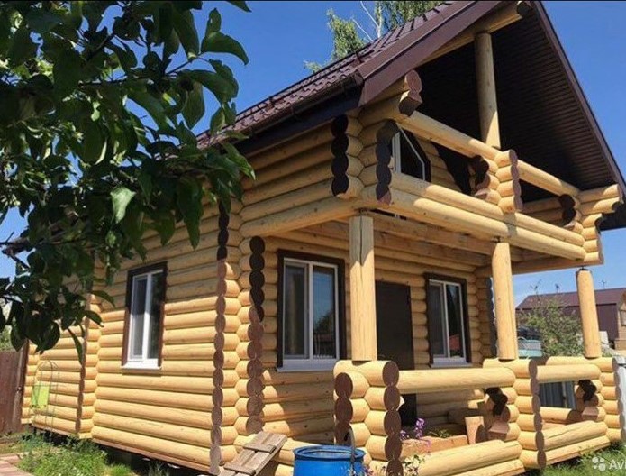 Сруб бани 6х6 с террасой 1